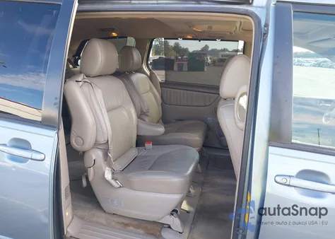 2010 Toyota Sienna Xle from USA, damaged, VIN 5TDYK4CC3AS321796